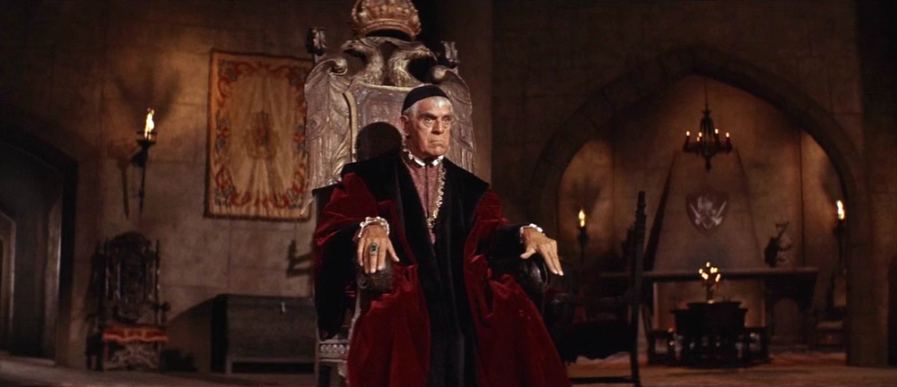 Борис Карлофф прославился ролью монстра Франкенштейна и до конца жизни в играл в ужастиках и триллерах. Но и комедии в его фильмографии имеются