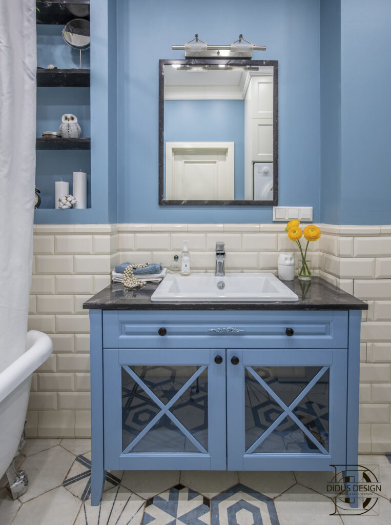 Нескучный интерьер на 50 кв.м. Классика и насыщеные цвета в яркой двушке