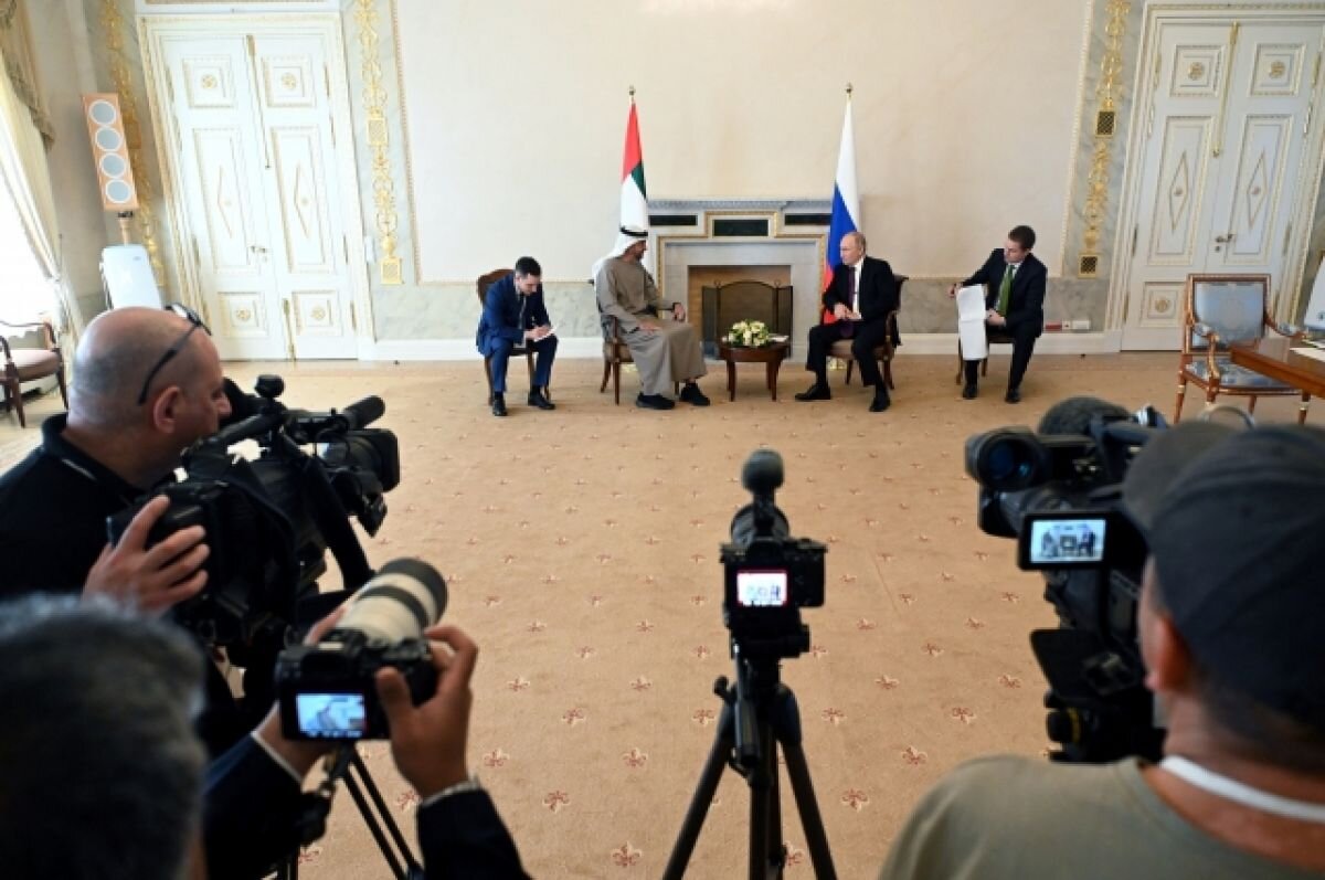    Президент ОАЭ рассказал Путину о позиции Украины по некоторым вопросам