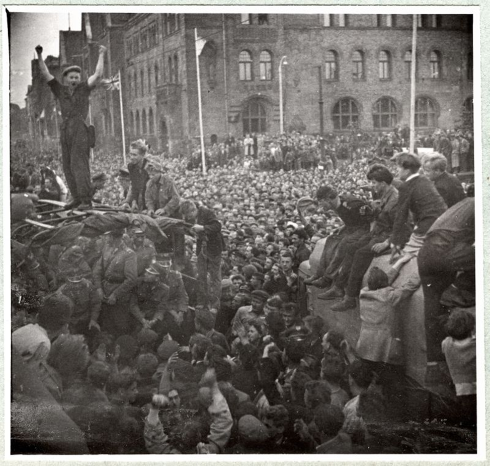 Что произошло в 1956 году. Познанское восстание 1956. Познаньское восстание в Польше 1956. Польское восстание 1956. Познанский июнь 1956.