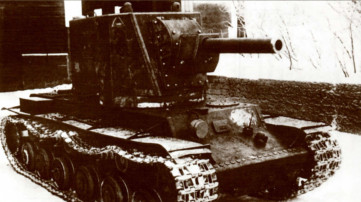 У-0 с башней с У-2. Такие башни получили 24 танка 