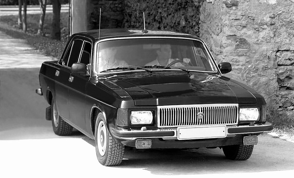 ГАЗ-31013 (1981–1993)
