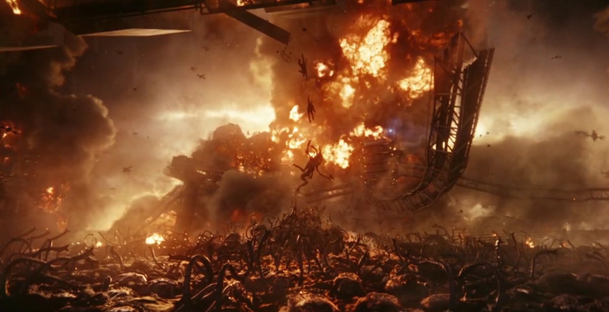 Кадр из фильма "Война будущего" (2021).