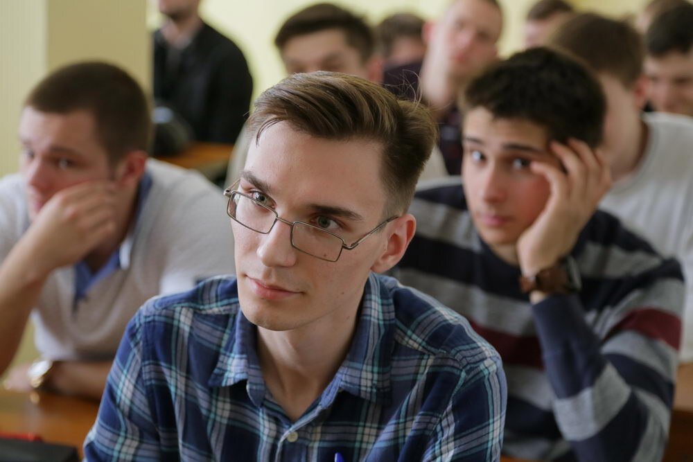 Лев Сафонов 