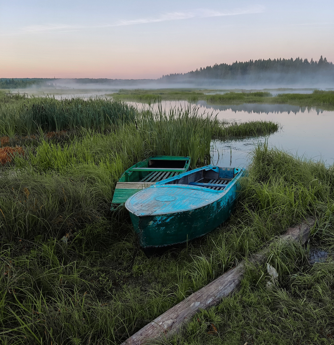 Парочка на рассвете река Песчанка  (снято  на POCO X3 PRO)