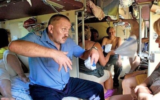 Стандартная обстановка в обычном плацкарте