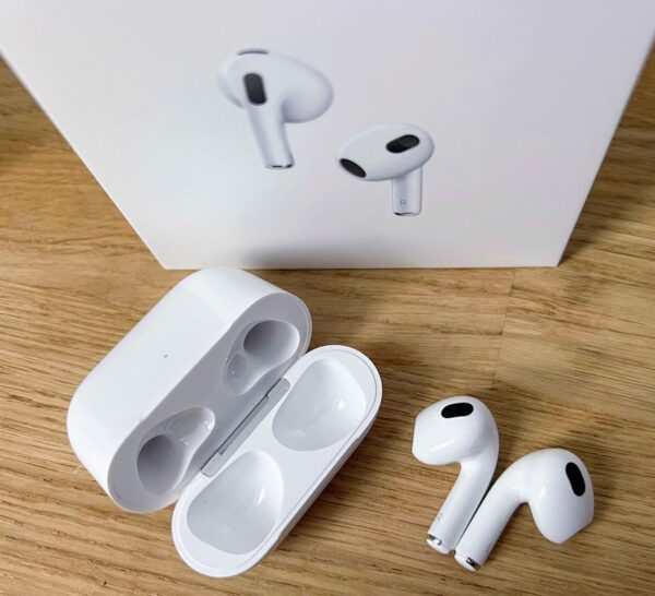 Обзор наушников Apple AirPods 3-го поколения: басистое обновление0