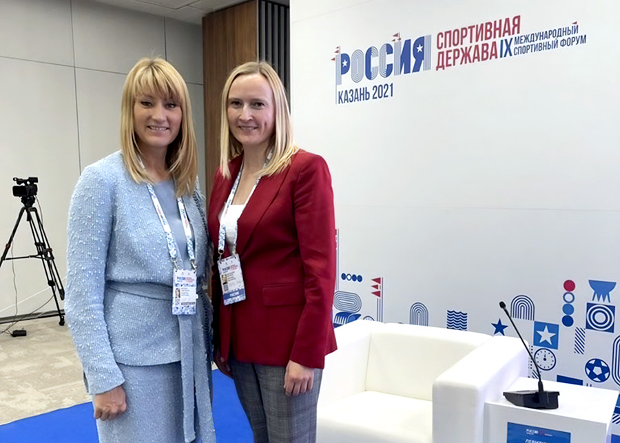 Депутат Госдумы Светлана Журова и исполнительный директор Союза конькобежцев России Варвара Барышева. Фото: Instagram