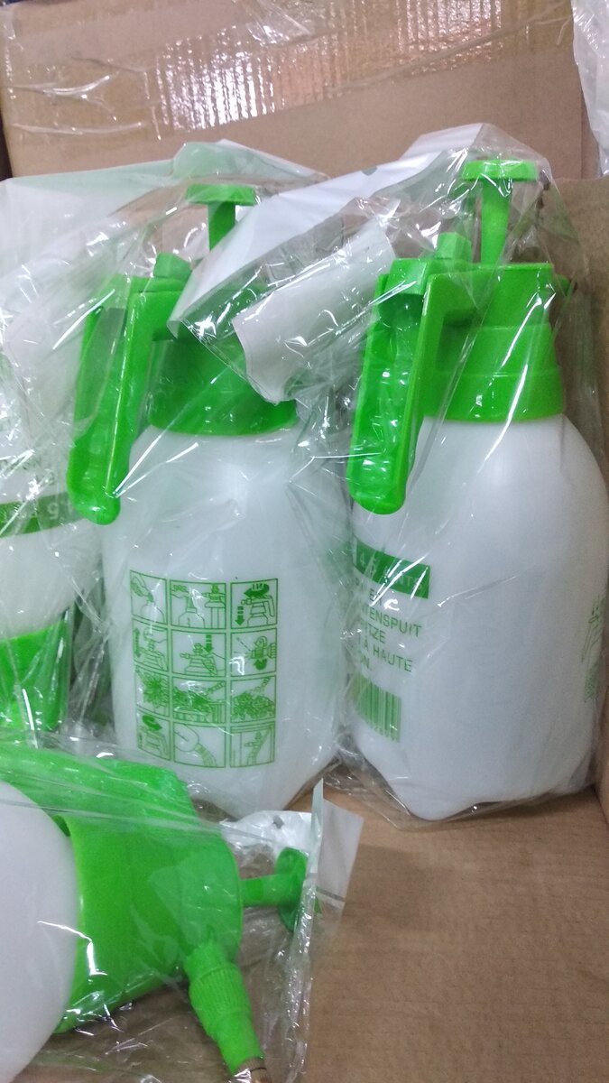 Опрыскиватель на 2 литра