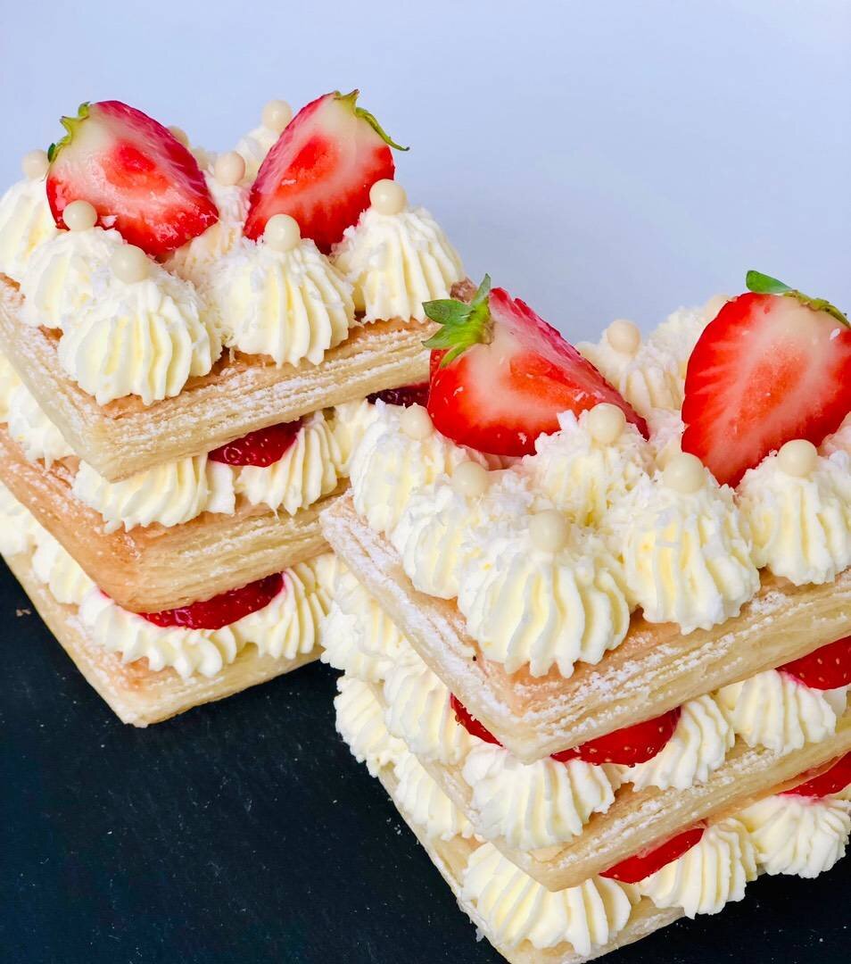 Мильфёй (Millefeuille) - французский Наполеон | Овкусе.ру - Ежедневная  готовка в радость! Пошаговые рецепты с фото | Дзен