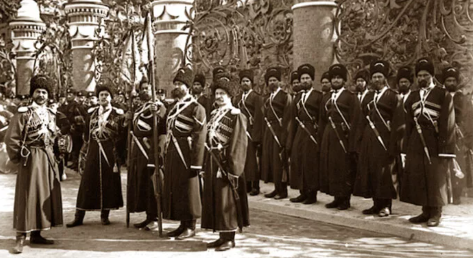 конвой его императорского величества александра 3. лейб-гвардии кавказско-горский полуэскадрон. императорский конвой. императорский конвой. форма казаков конвоя его императорского величества.