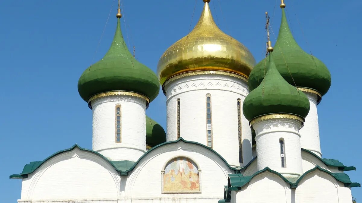 В этот день принято вспоминать о добрых делах женщин, шедших за Иисусом Христом до самого конца. Фото: Pxfuel.com 