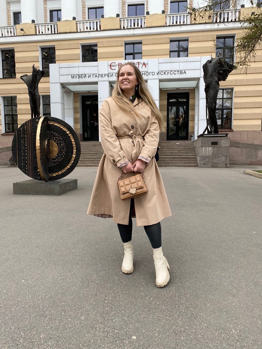 София Слизова - автор канала и ваш покорный слуга