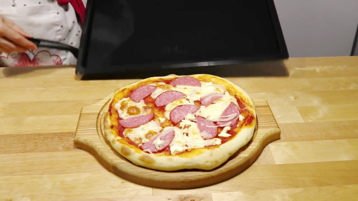 E mc2 пицца. 2х2 пиццерия в Жигулевске. Dc2 Pizzeria