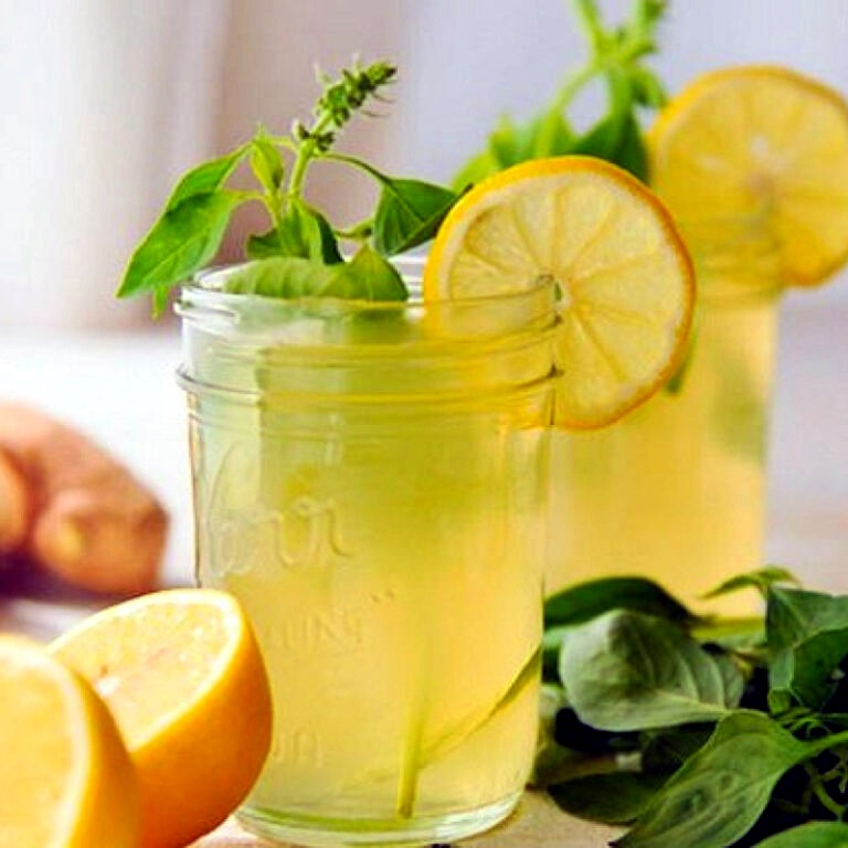 «Витаминные» рецепты: напитки, которые защитят от простуды