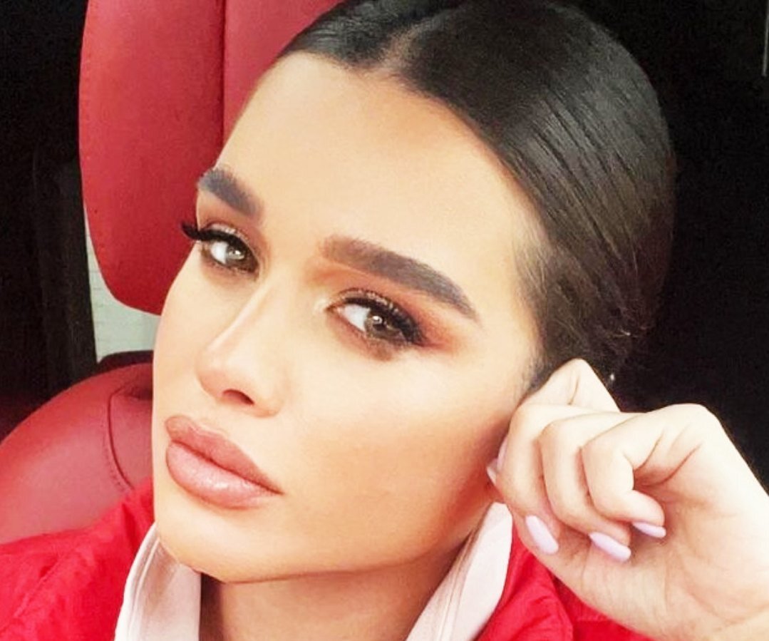     «Сердце разрывается!»: Ксению Бородину шокировала россиянка, бросившая больную таксу