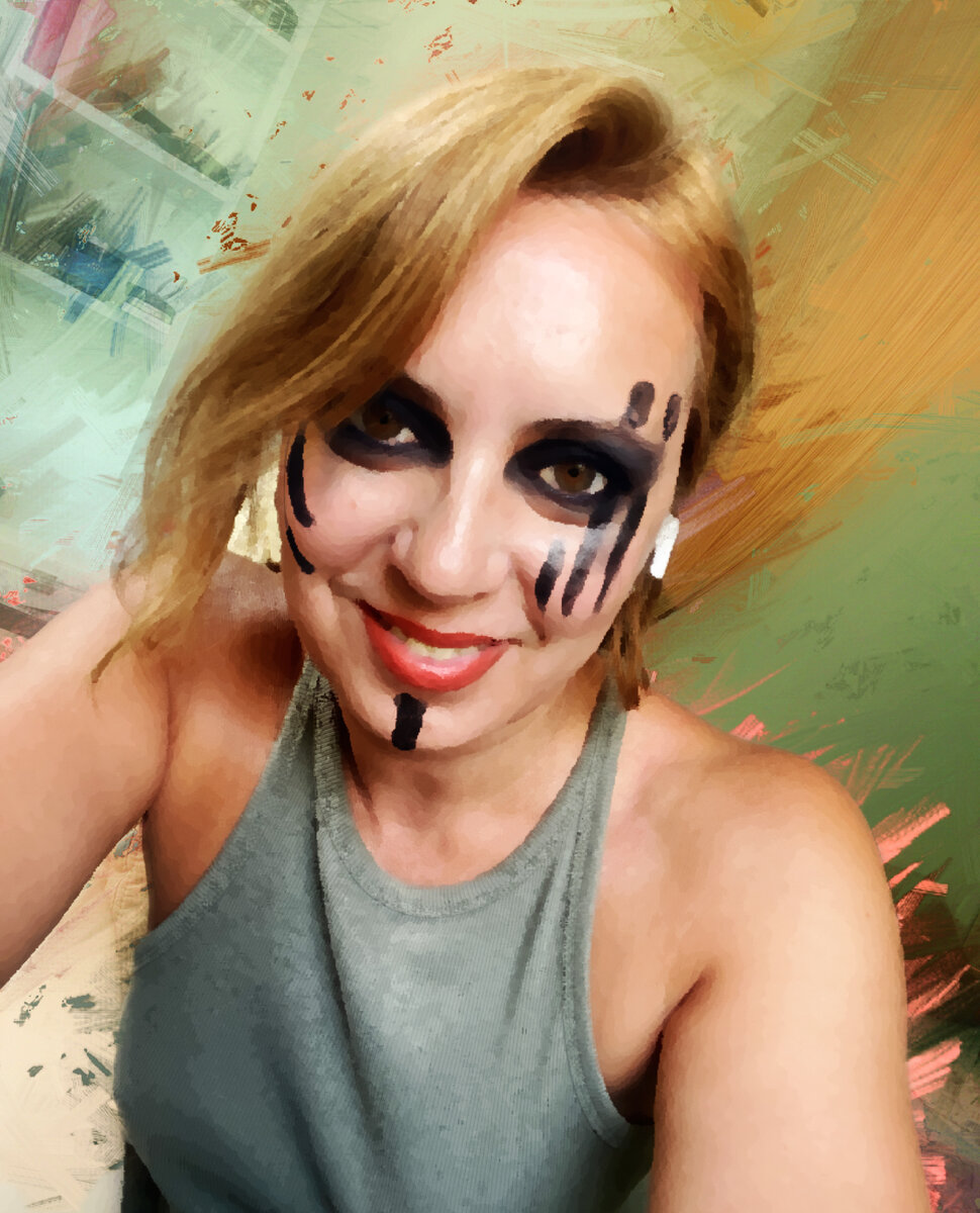 Эвелина Гаевская, соцсети @evelinagaevskaya, фото в образе дикой женщины)))