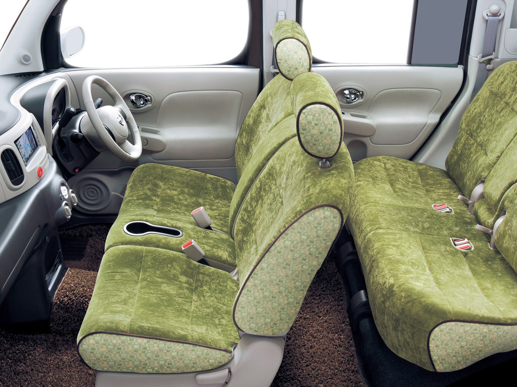 nissan cube салон