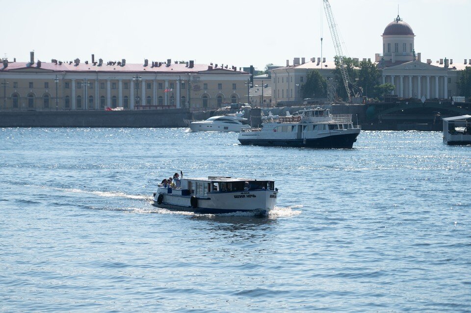     Последняя неделя августа в Петербурге будет жаркой  ПЫХАЛОВА Юлия (архив)