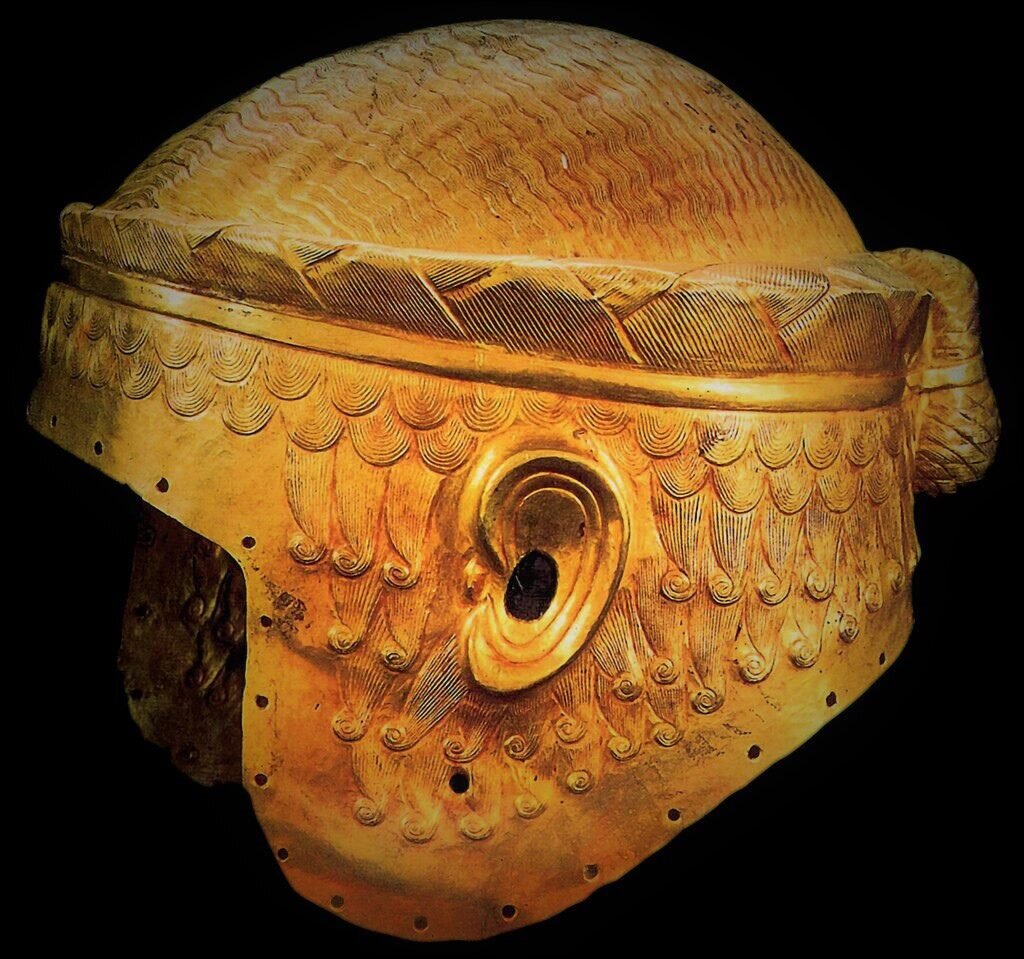 Т.н. золотой шлем царя Мескаламдуга