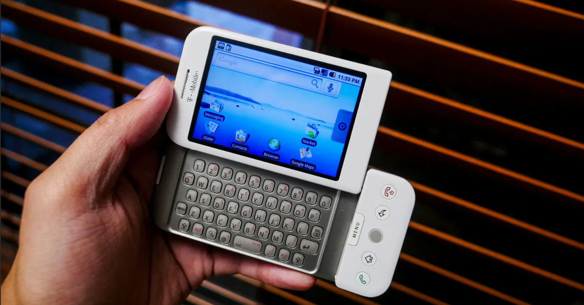                    T - Mobile G1 или HTC Dream первый смартфон на Android