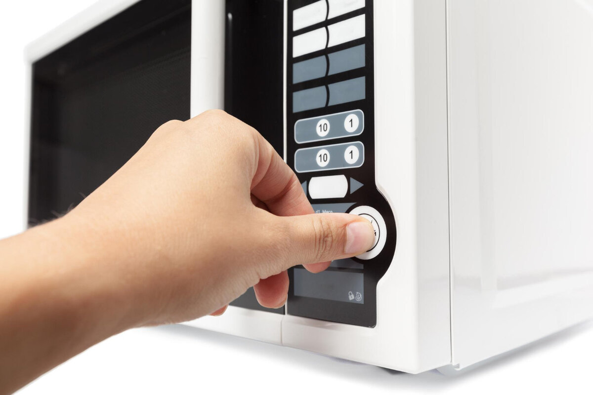     Используйте СВЧ-печь безопасно: какие гарниры нельзя греть в микроволновке?