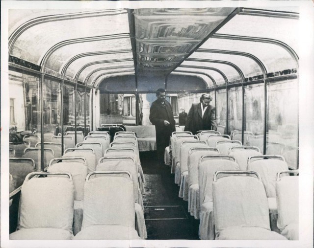 Здравствуйте, товарищи! Наша страна это многовековая летопись... чего только не было в нашей истории - победы, поражения, смуты... мы то прирастали территориями, то теряли их.-5