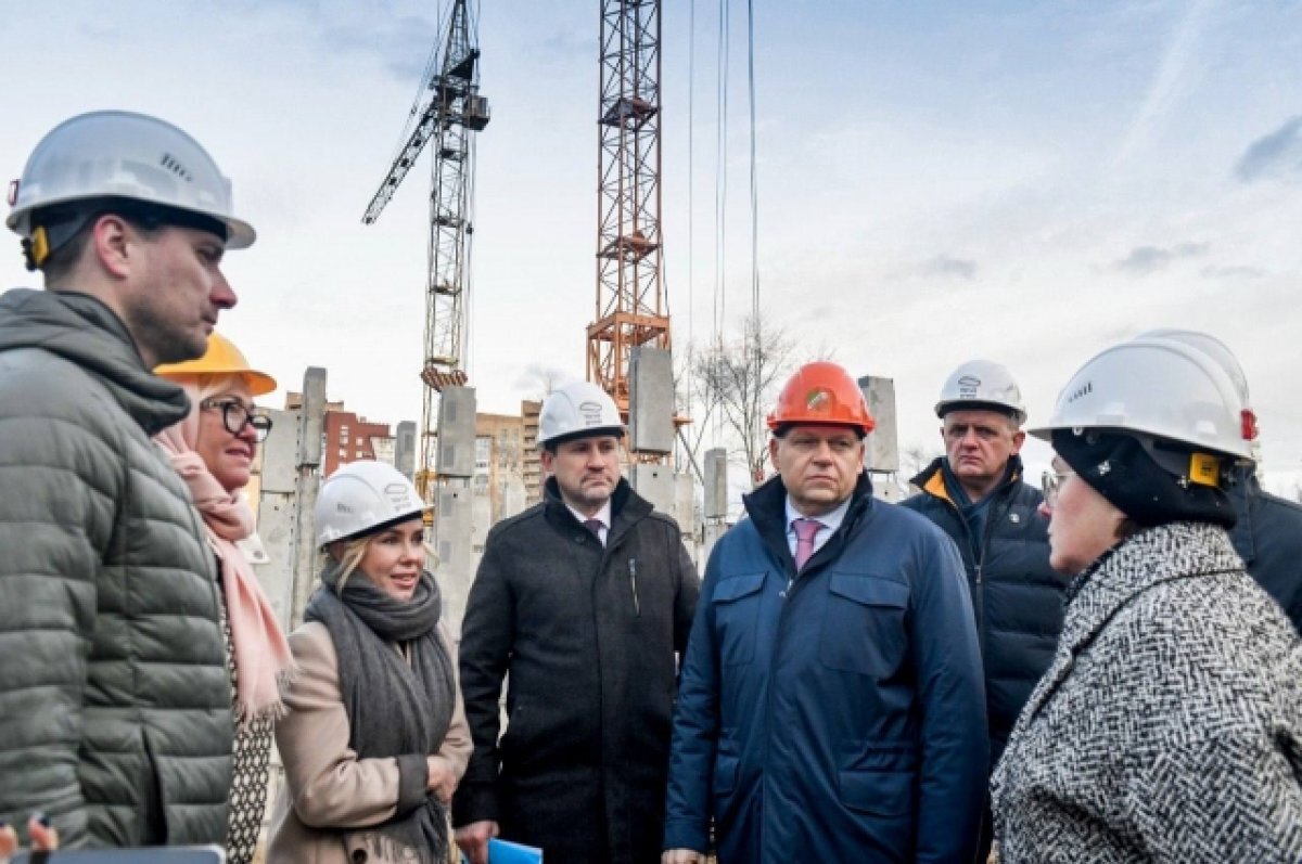    Алексей Дёмкин проверил стройплощадку муниципального дома на Чайковского