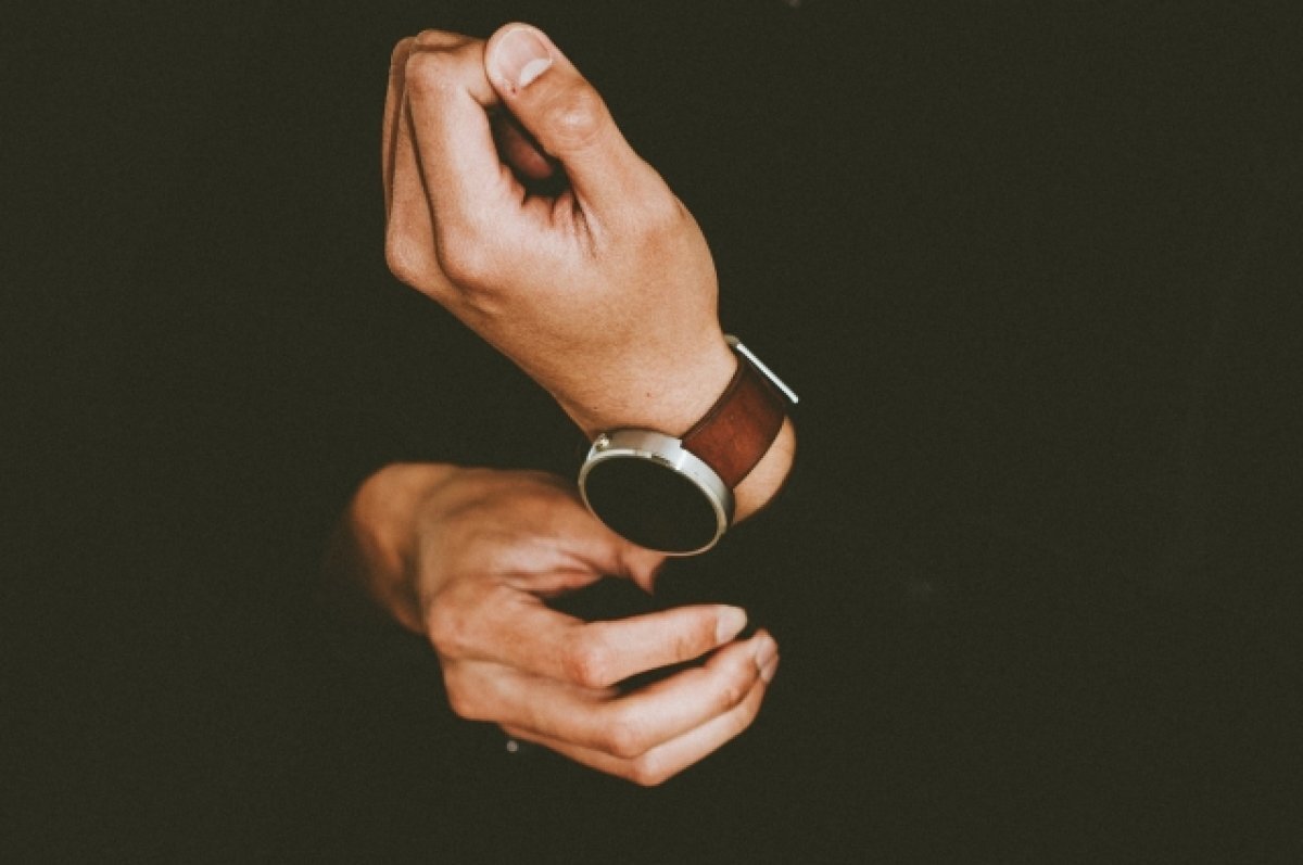    Золотые швейцарские часы выловли из канализации в Ижевске