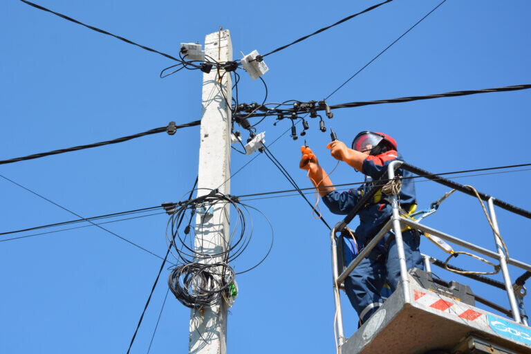    В Илекском районе из-за аварийного отключения электроэнергии без света остались семь сел Андрей Севостьянов