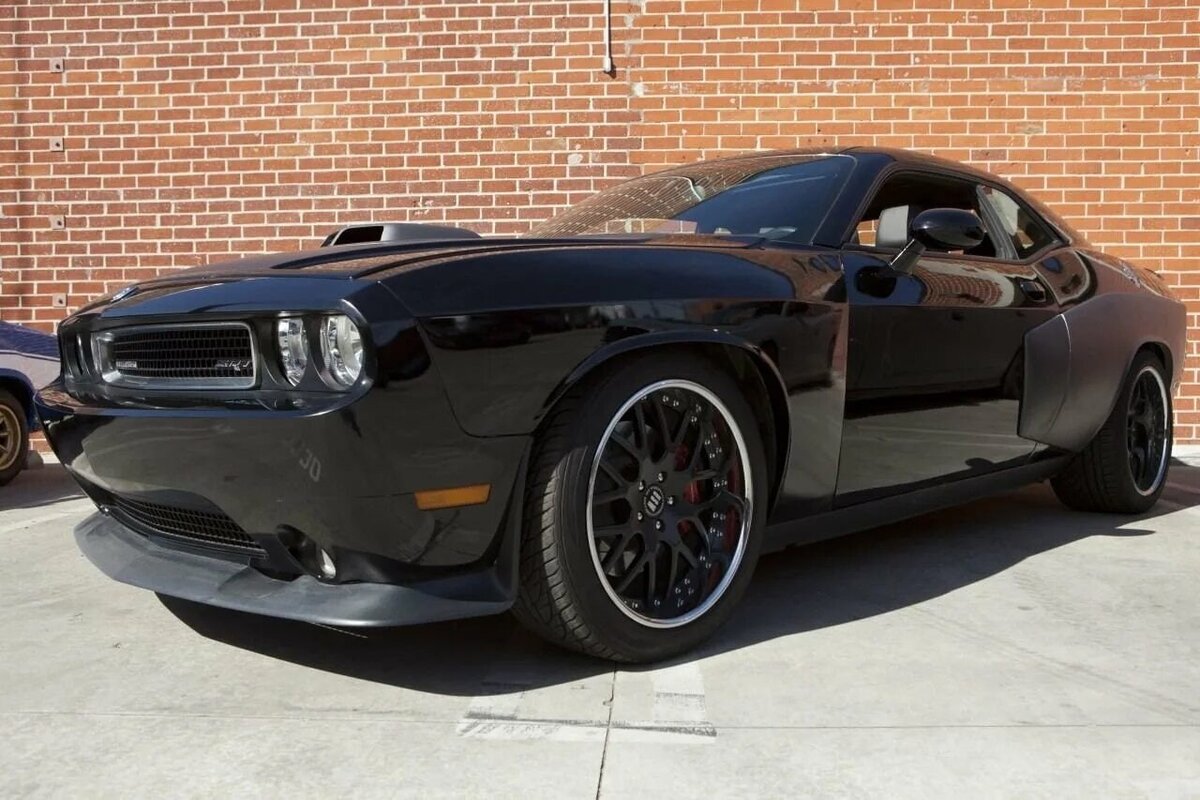 Dodge Challenger SRT-8