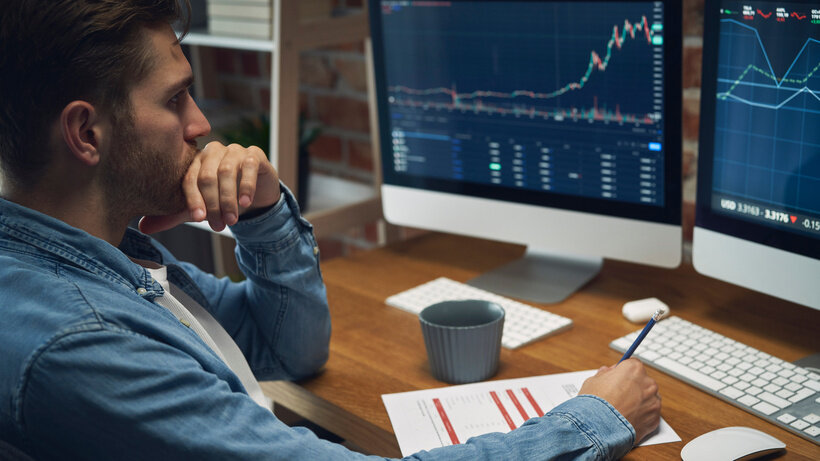    Работа с графиком © Adobe Stock