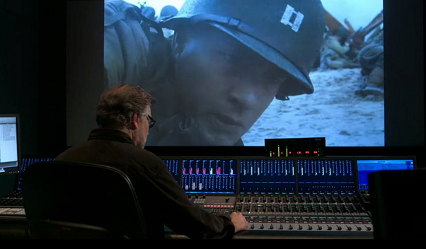 Звукорежиссёр «Армагеддона» озвучивает фильм. Источник цитирования изображения: https://pervoe.ru/