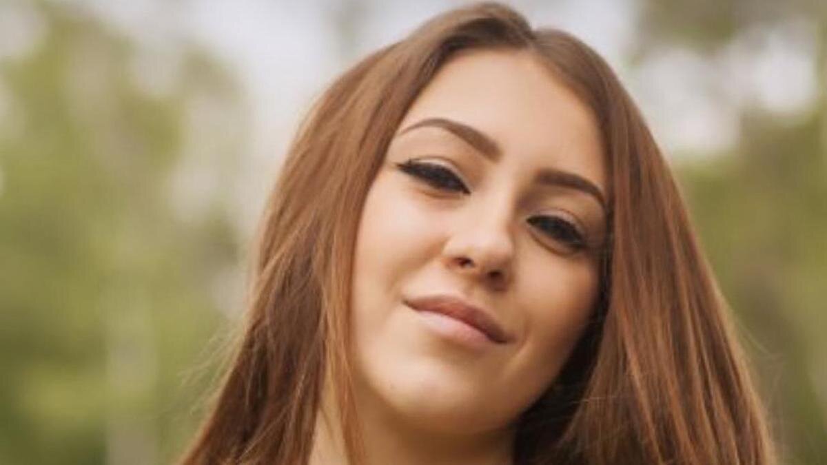    Алена Рапунцель:instagram.com/alenatoffi_official