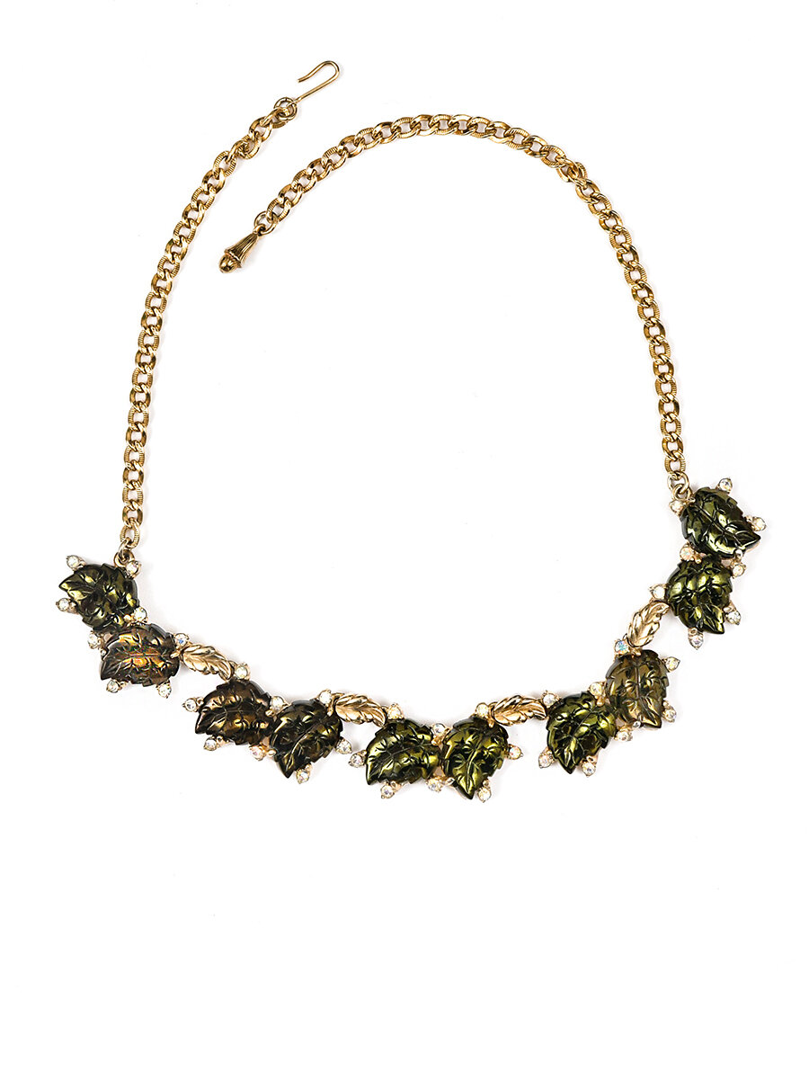 Колье от Schiaparelli с флористическими мотивами