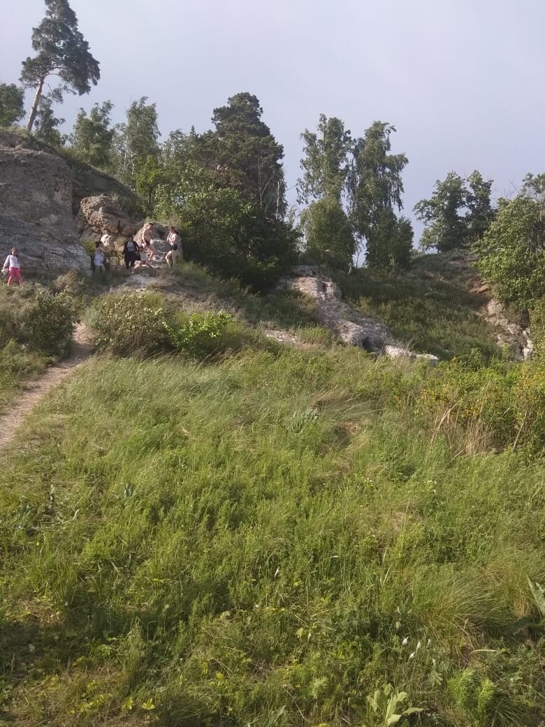 Окрестность озера