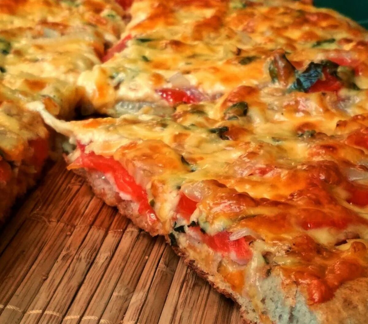 рецепт домашней пиццы с колбасой сыром и шампиньонами фото 57