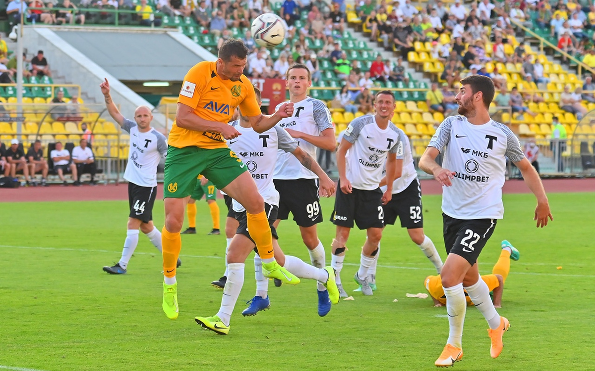 Торпедо кубань фнл. Кубань торпедо москва. Торпедо краснодар. Кубань торпедо москва. Фк кубань краснодар фнл.