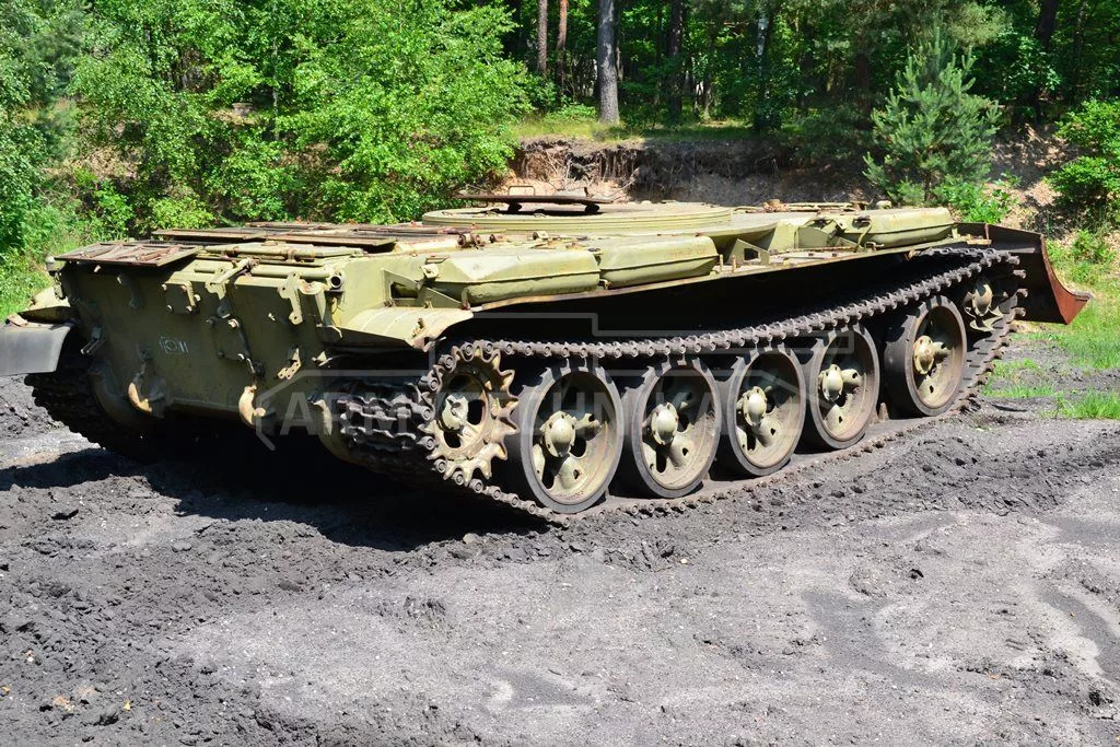 Гусеничная бмп. Т 72 шасси. Т55 шасси. Брэм-t55. Брэм т-55.