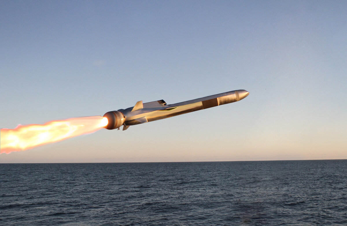 Ракета NSM "www.raytheonmissilesanddefense.com"