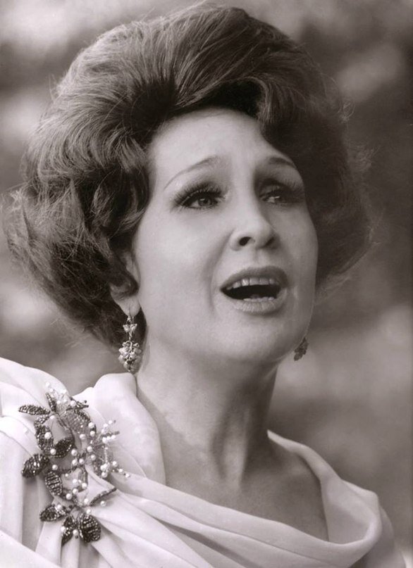 Евгения Семеновна Мирошниченко (12.06.1931- 27.04.2009)