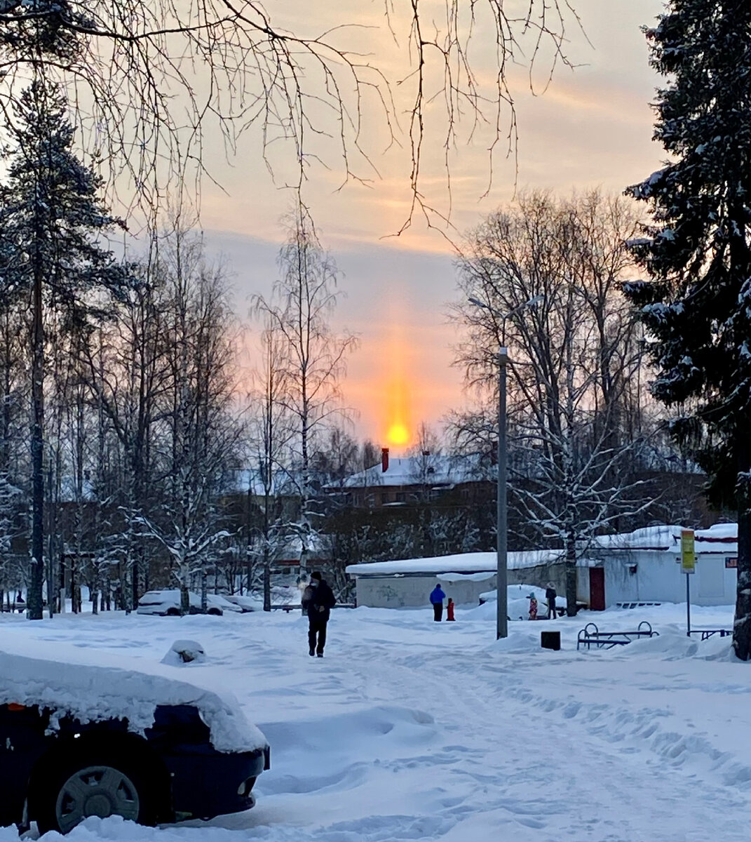 Авторское фото. Световой (или солнечный) столб.