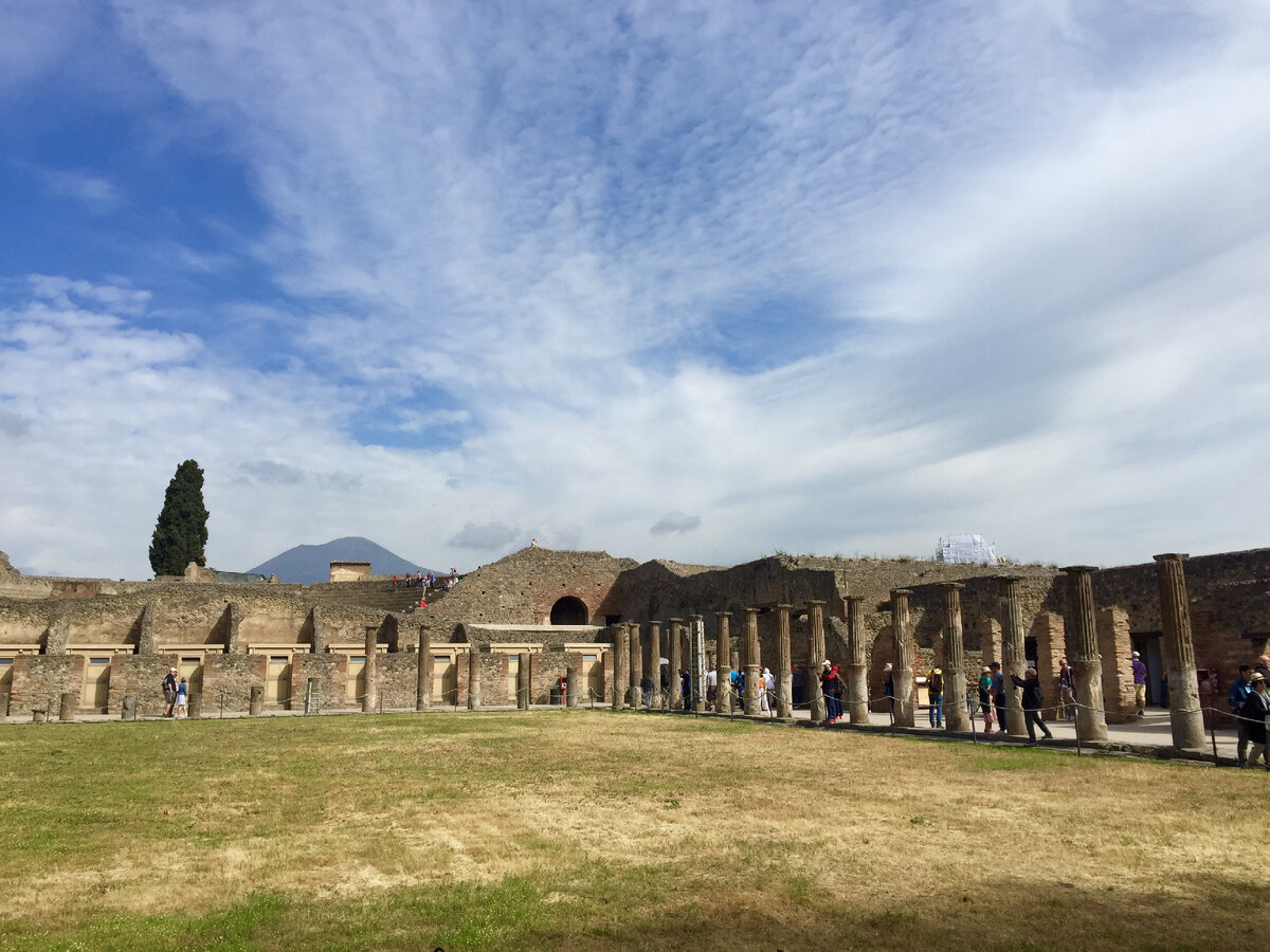 Панорама города.