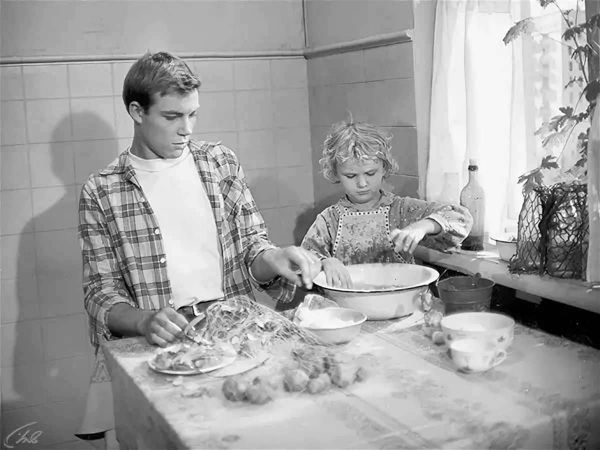 Кадр из фильма "Рано утром" взят для иллюстрации из Яндекс Картинки.  