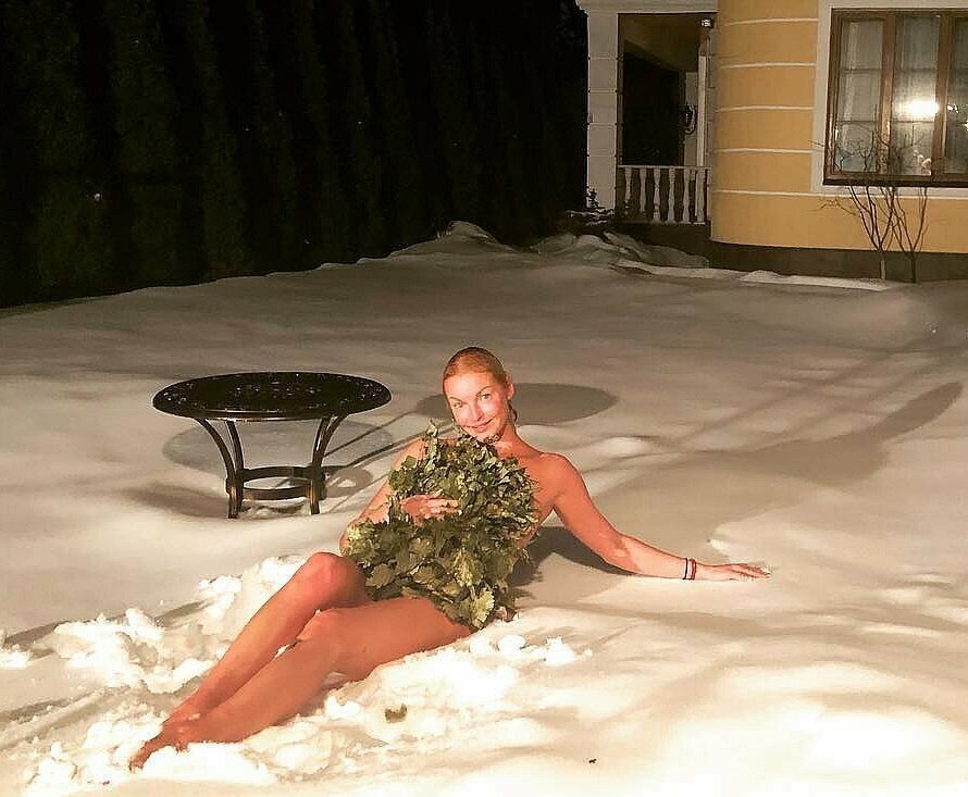 Источник: https://avatars.mds.yandex.net/get-zen_doc/1602486/pub_5ff8c98ed1a90641ca23cc38_5ff8cbc3f906b16872185f20/scale_1200