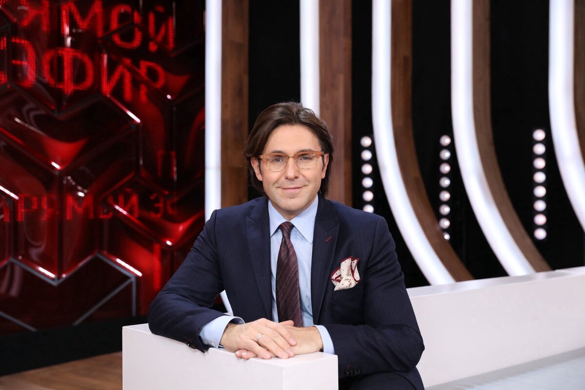 Здравствуйте! В прямом эфире Злое зло.