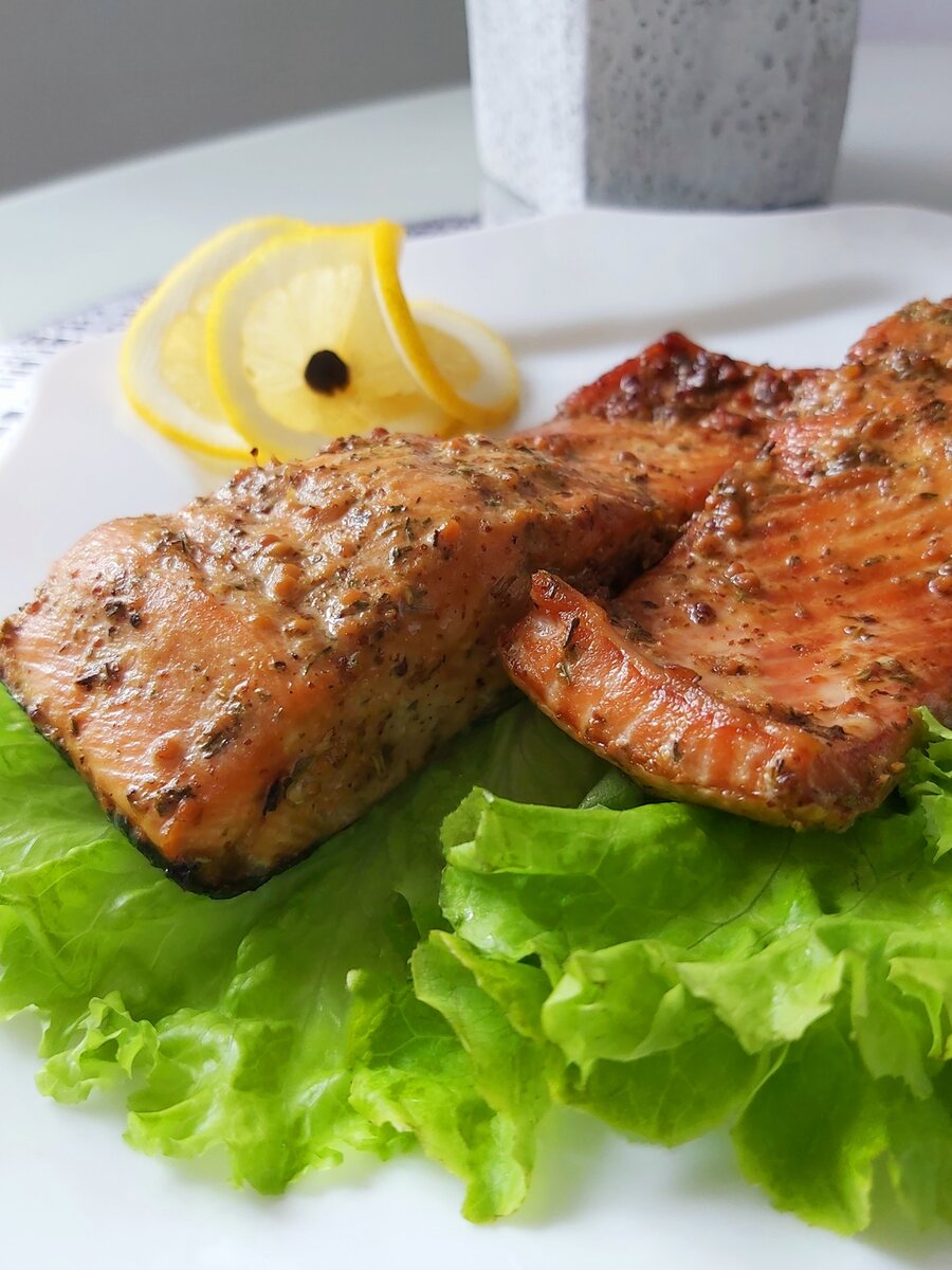 Запеченная красная рыба в сметане в духовке рецепт с фото пошагово
