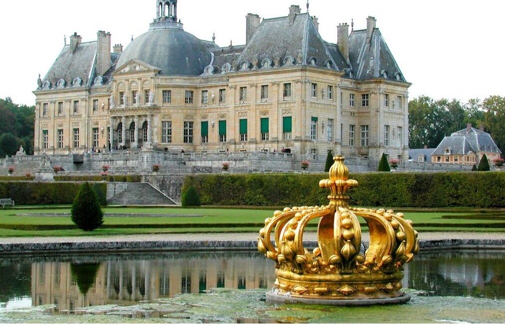Дворец Во-ле-Виконт предшественник Версаля. Находится в 70 км от Парижа. Яндекс. Картинки