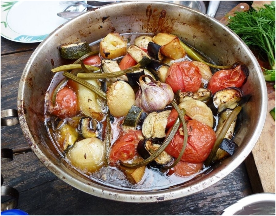 Шашлык и шурпу, приготовленные в тандыре, должен попробовать каждый 