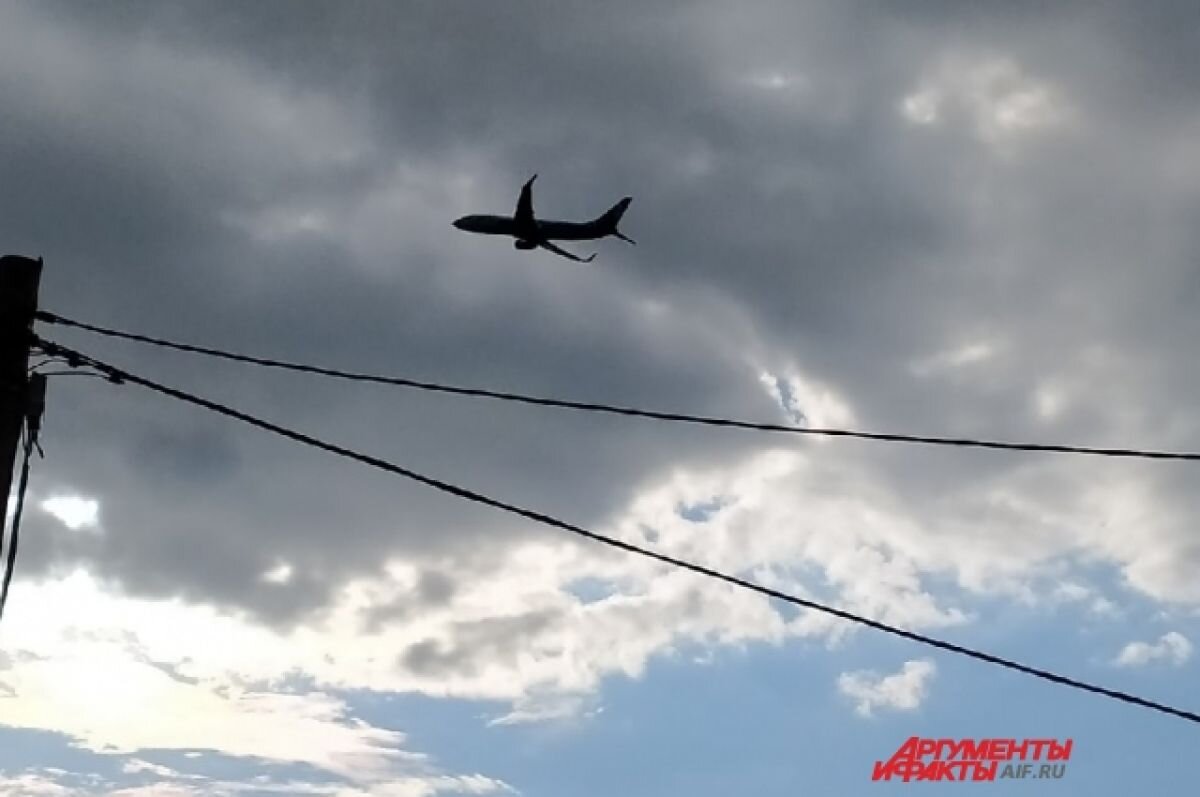    Три самолёта не смогли приземлиться в аэропорту Перми из-за грозы